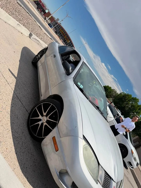 2004 Pontiac Sunfire - Image 3 of 10