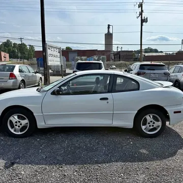 2004 Pontiac Sunfire Coupe 2D