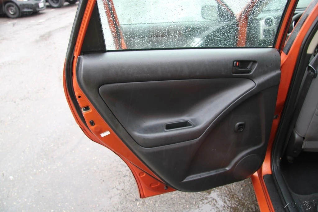 2004 Pontiac Vibe - Image 19 of 21