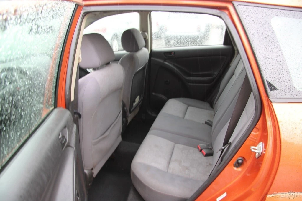 2004 Pontiac Vibe - Image 20 of 21