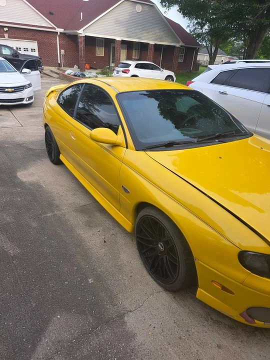 2004 Pontiac GTO 4th Gen - Image 2 of 7