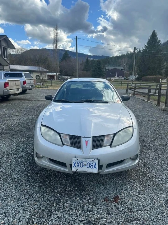 2004 Pontiac Sunfire - Image 10 of 11