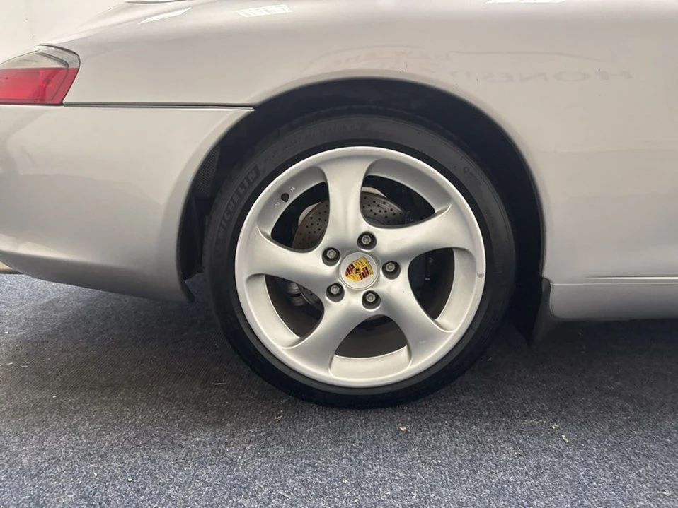 2004 Porsche 996 Carrera - Image 10 of 20