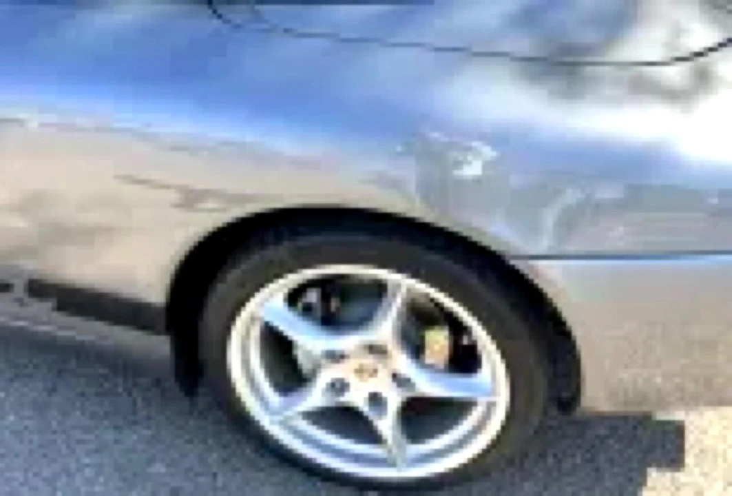 2004 Porsche 996 Carrera 4 - Image 15 of 21