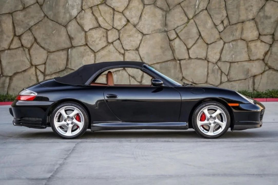 2004 Porsche 996 Carrera 4S - Image 10 of 31