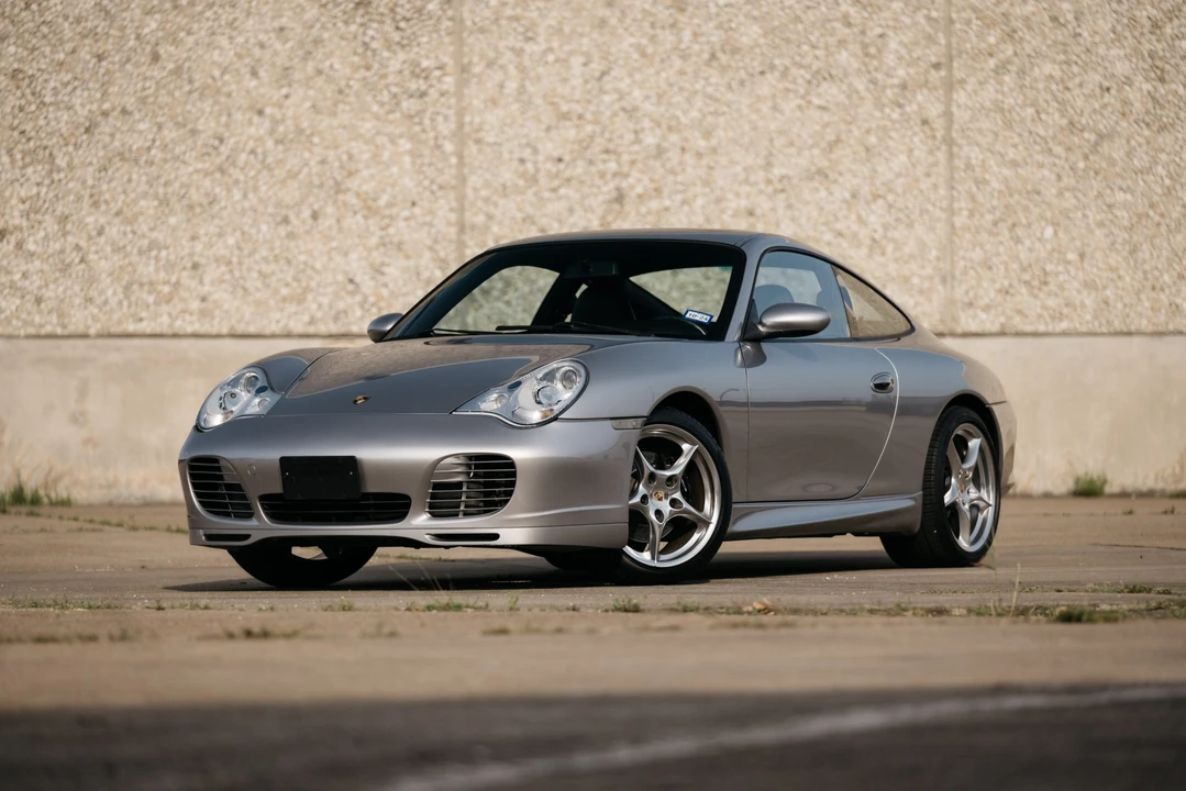 2004 Porsche 996 Carrera - Image 2 of 31
