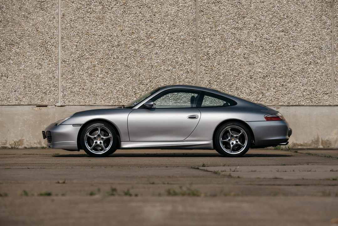 2004 Porsche 996 Carrera - Image 10 of 31