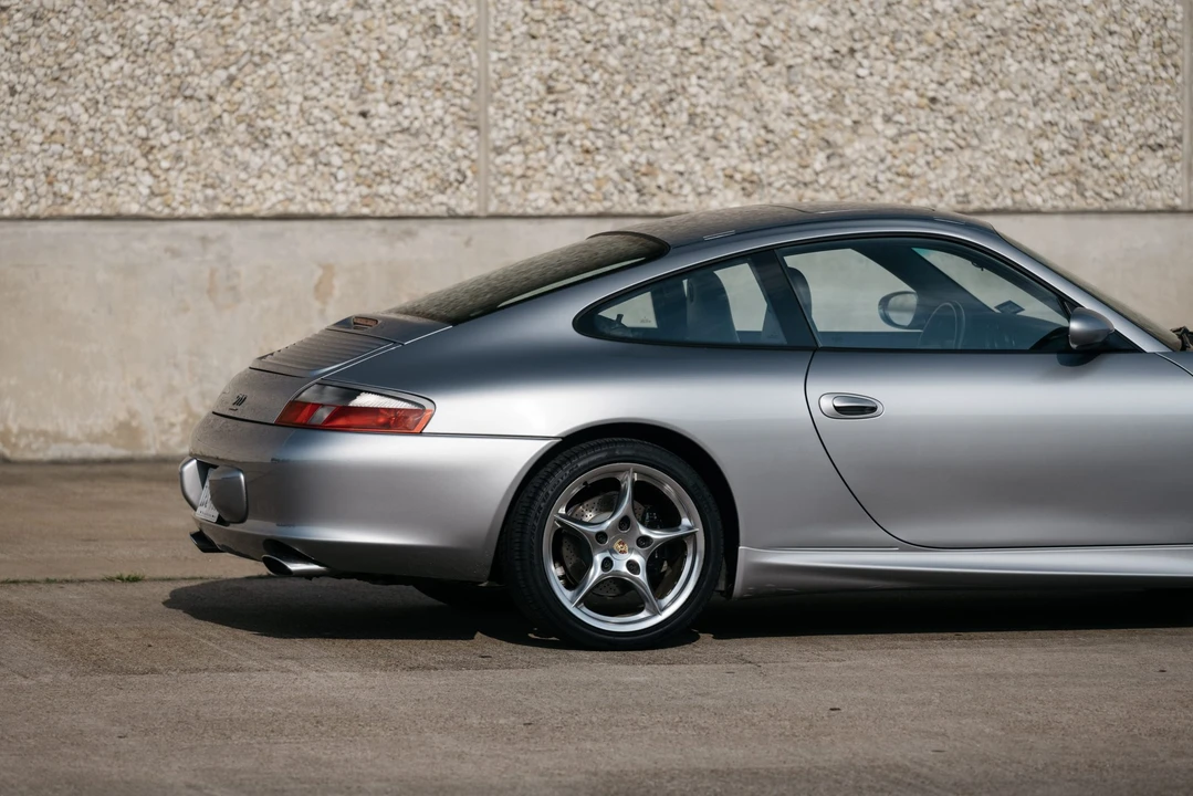 2004 Porsche 996 Carrera - Image 30 of 31
