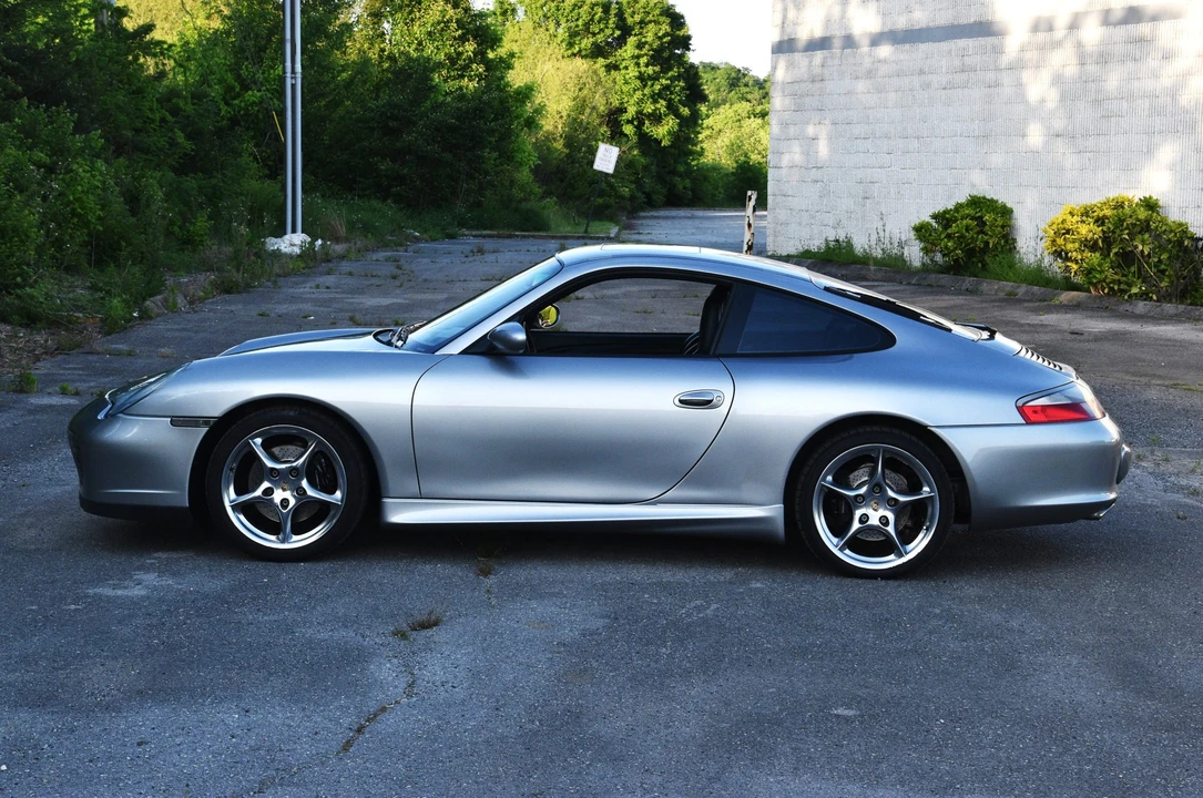 2004 Porsche 996 Carrera - Image 10 of 31