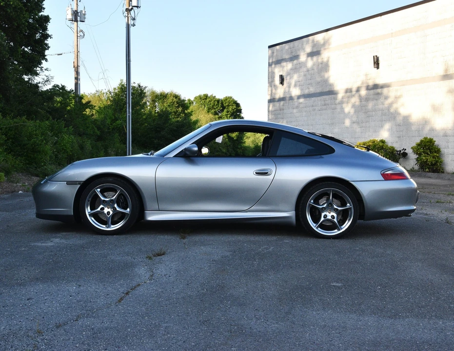 2004 Porsche 996 Carrera - Image 11 of 31