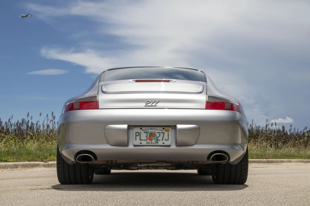 2004 Porsche 996 Carrera - Image 10 of 31