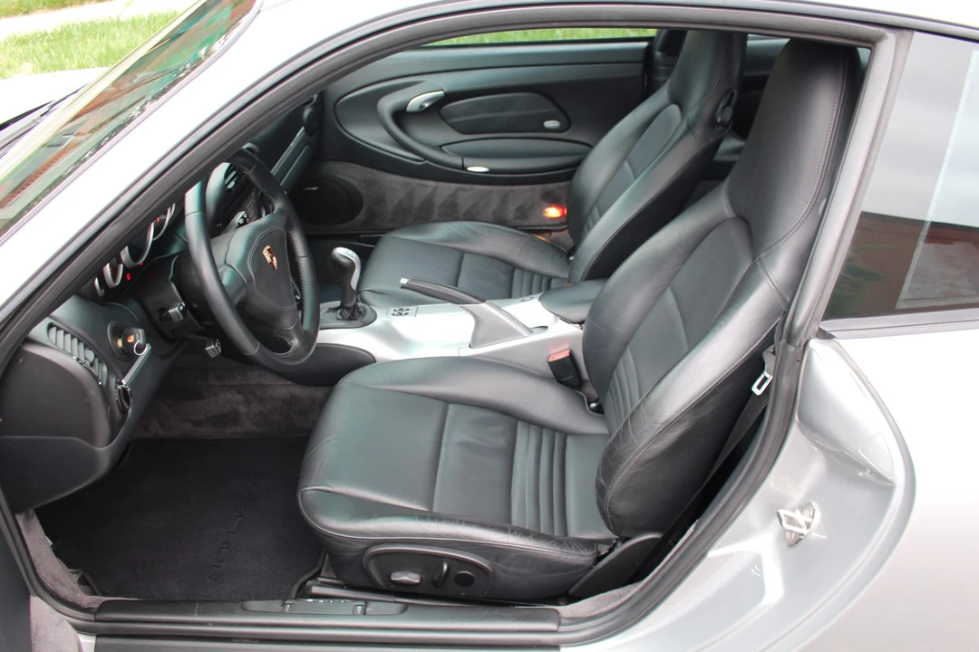 2004 Porsche 996 Carrera - Image 28 of 31