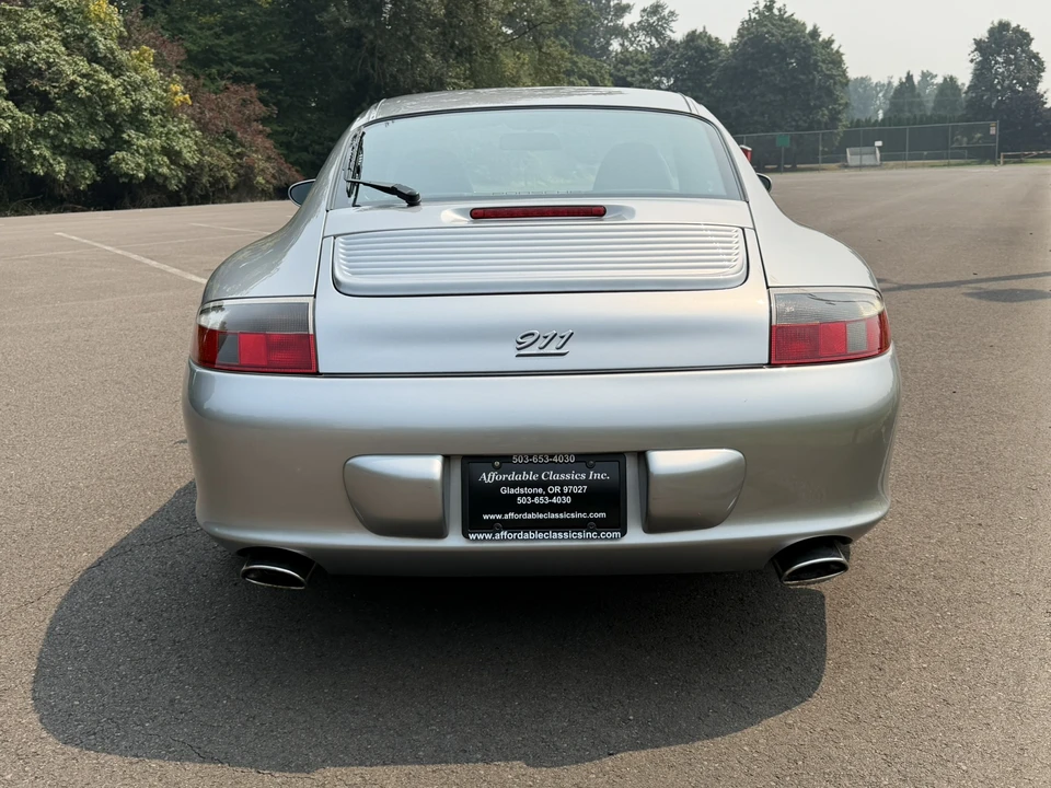 2004 Porsche 996 Carrera - Image 9 of 31