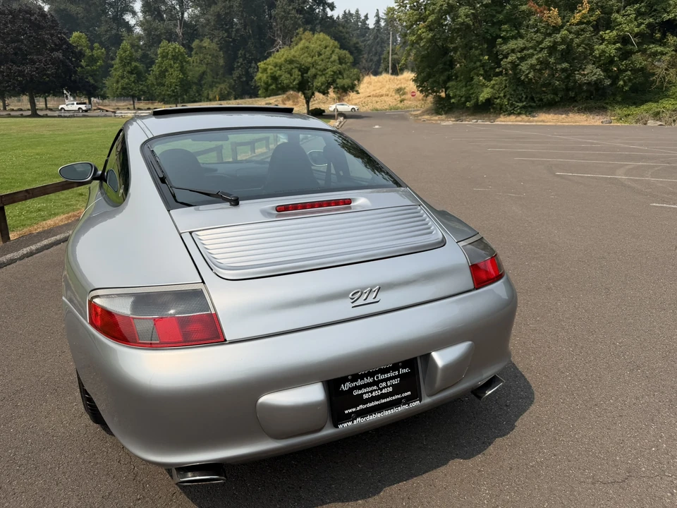 2004 Porsche 996 Carrera - Image 24 of 31