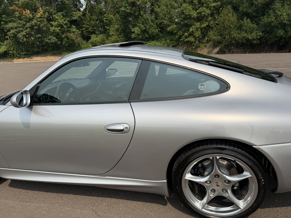 2004 Porsche 996 Carrera - Image 25 of 31