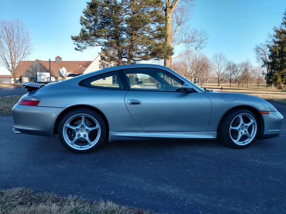 2004 Porsche 996 Carrera - Image 10 of 31