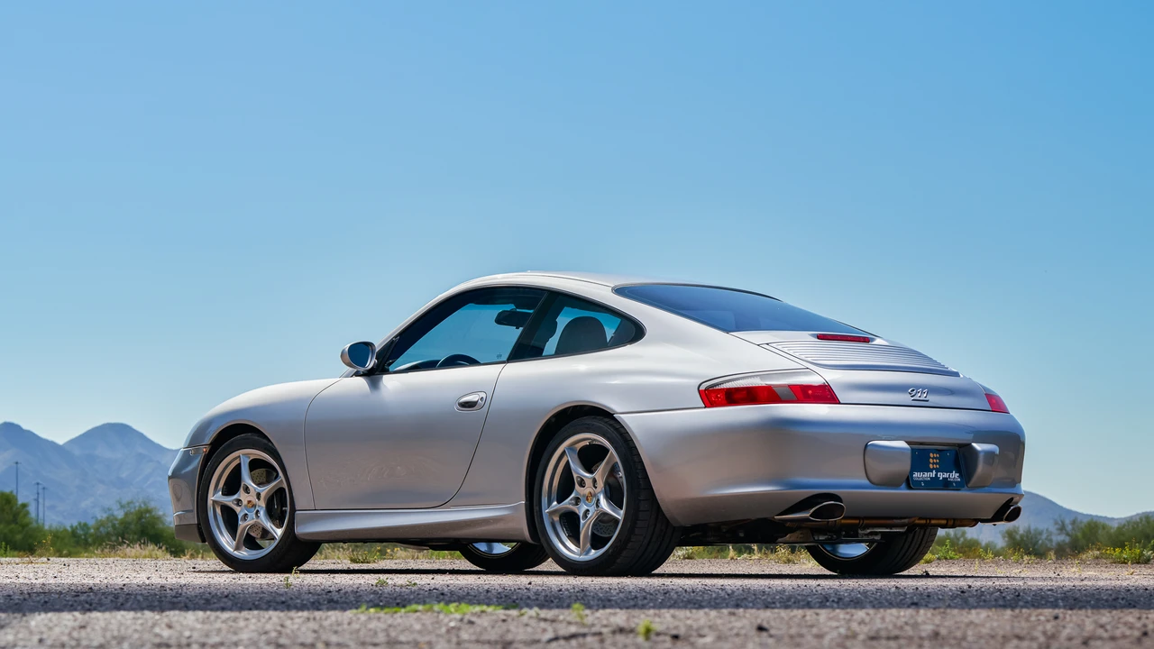 2004 Porsche 996 Carrera - Image 25 of 31