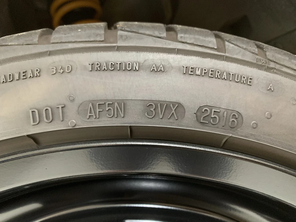 2004 Porsche 996 Carrera - Image 29 of 31