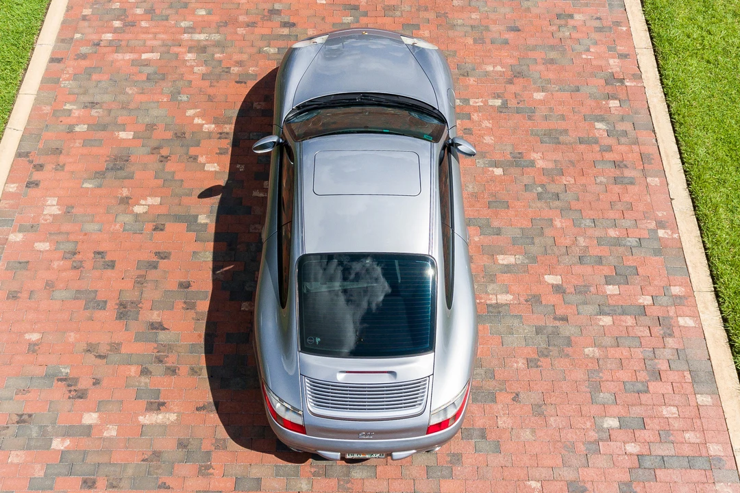 2004 Porsche 996 Carrera - Image 10 of 31