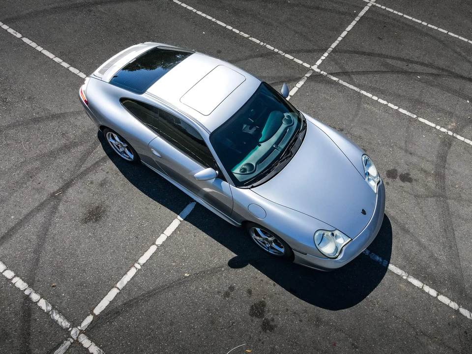2004 Porsche 996 Carrera 4S - Image 9 of 31