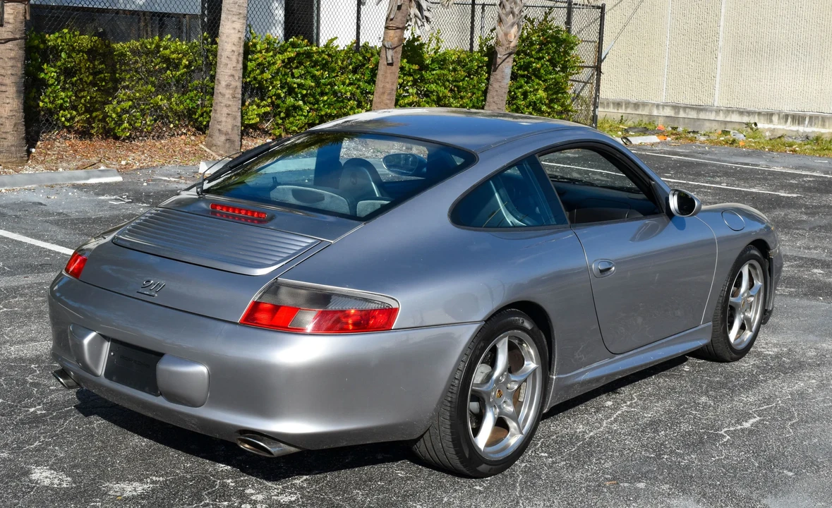 2004 Porsche 996 Carrera - Image 25 of 31
