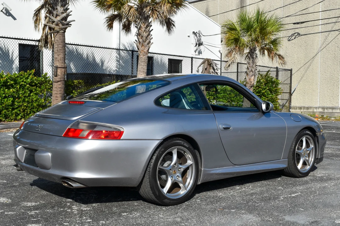 2004 Porsche 996 Carrera - Image 27 of 31