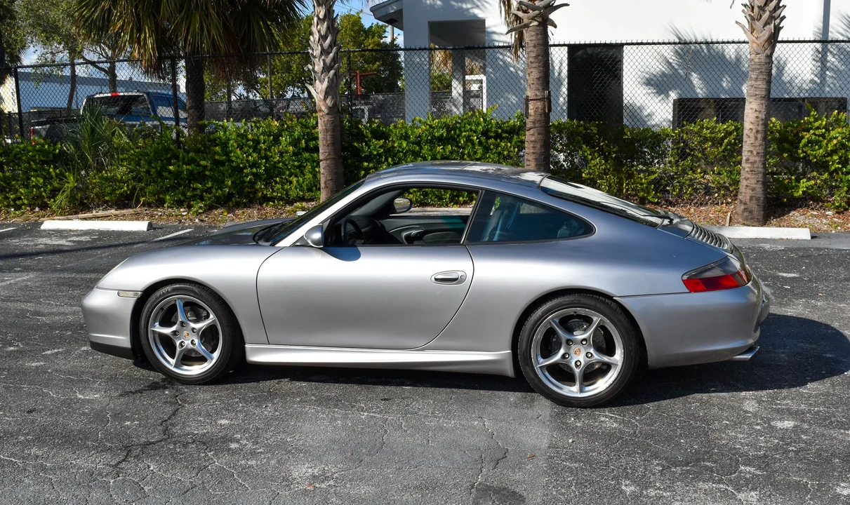 2004 Porsche 996 Carrera - Image 14 of 31