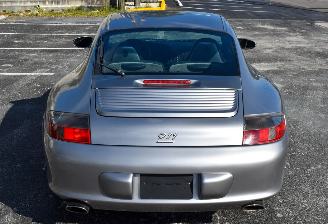 2004 Porsche 996 Carrera - Image 24 of 31