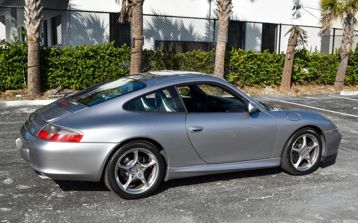 2004 Porsche 996 Carrera - Image 29 of 31