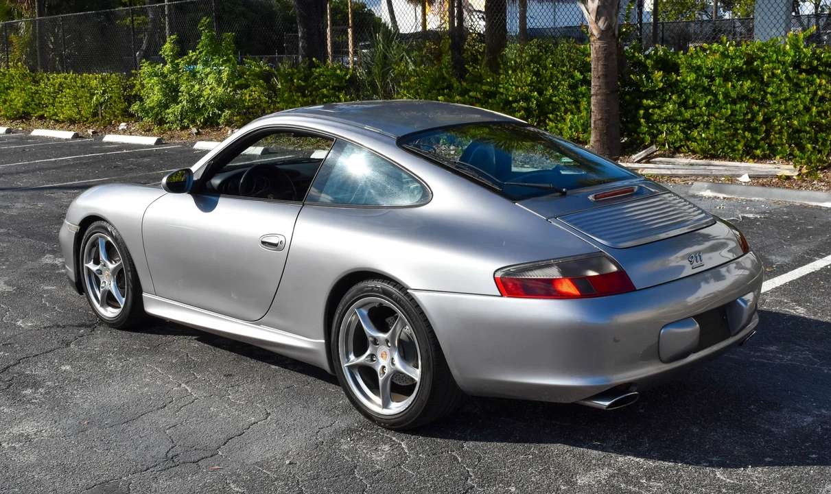 2004 Porsche 996 Carrera - Image 17 of 31