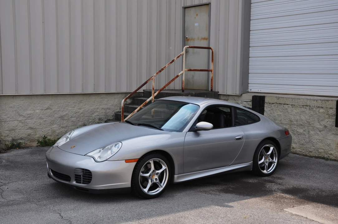 2004 Porsche 996 Carrera - Image 2 of 31