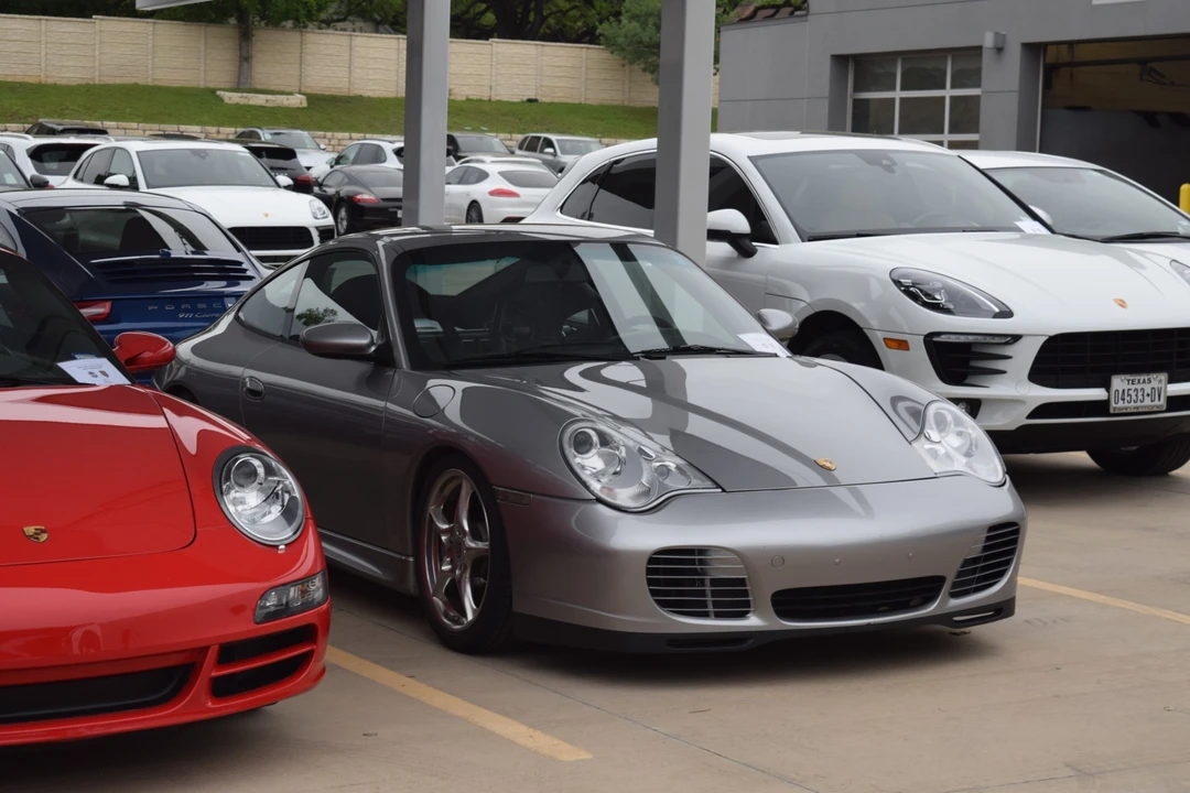 2004 Porsche 996 Carrera - Image 21 of 31