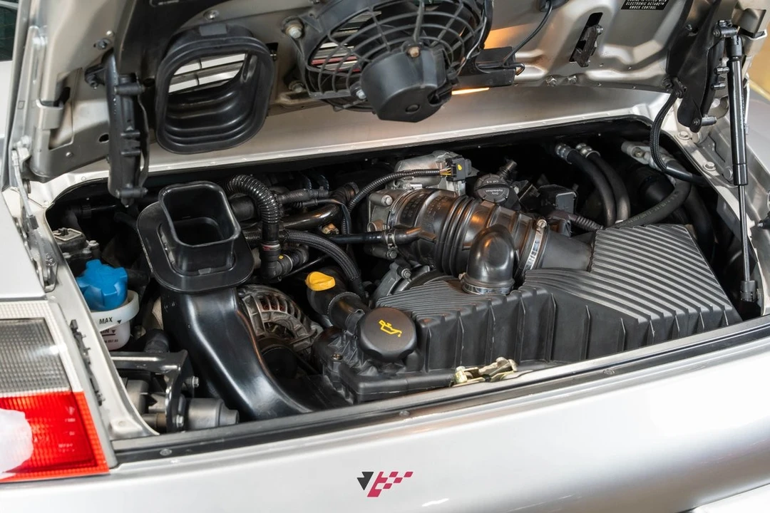 2004 Porsche 996 Carrera - Image 29 of 31