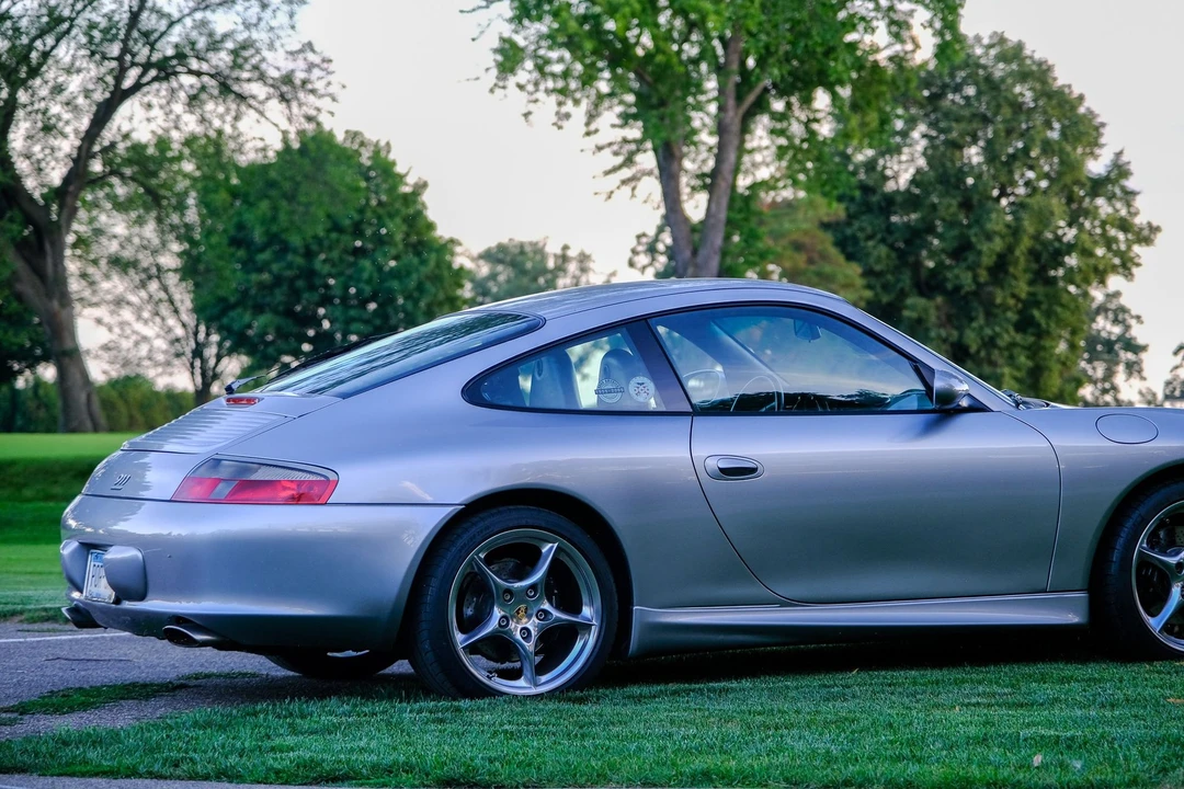 2004 Porsche 996 Carrera - Image 8 of 31