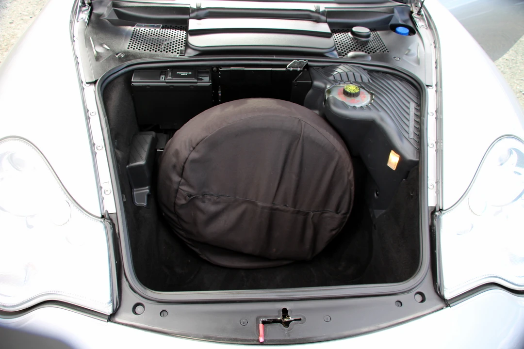 2004 Porsche 996 Carrera - Image 27 of 31
