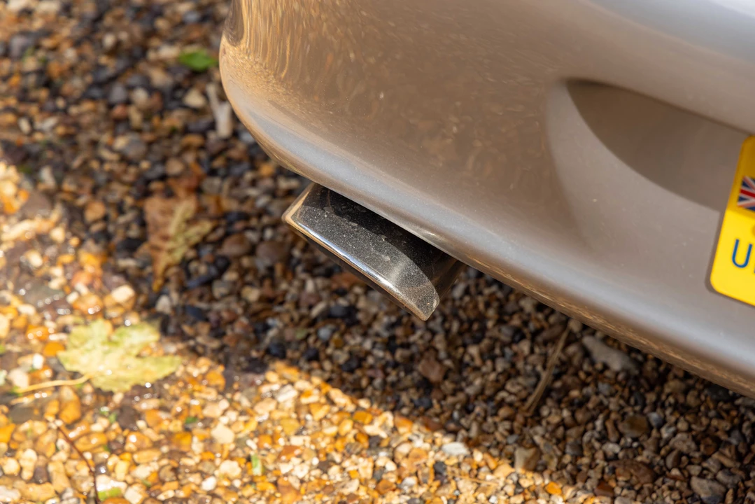 2004 Porsche 996 Carrera 4S - Image 21 of 31