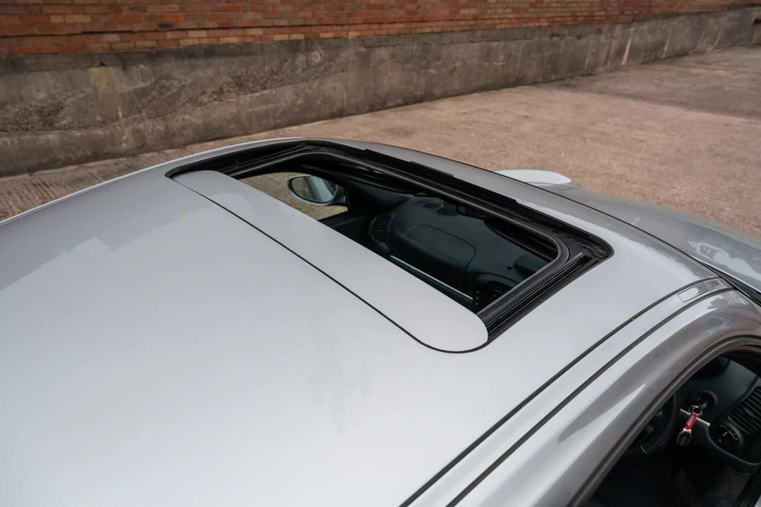 2004 Porsche 996 Carrera - Image 19 of 31