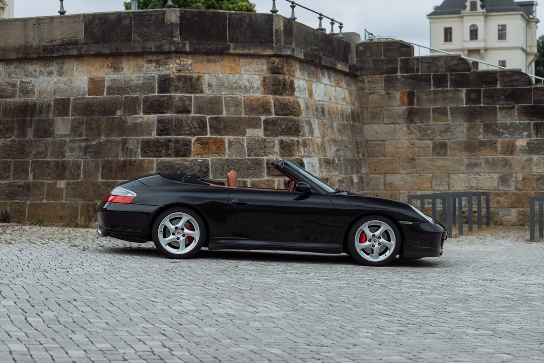 2004 Porsche 996 Carrera 4S - Image 8 of 31