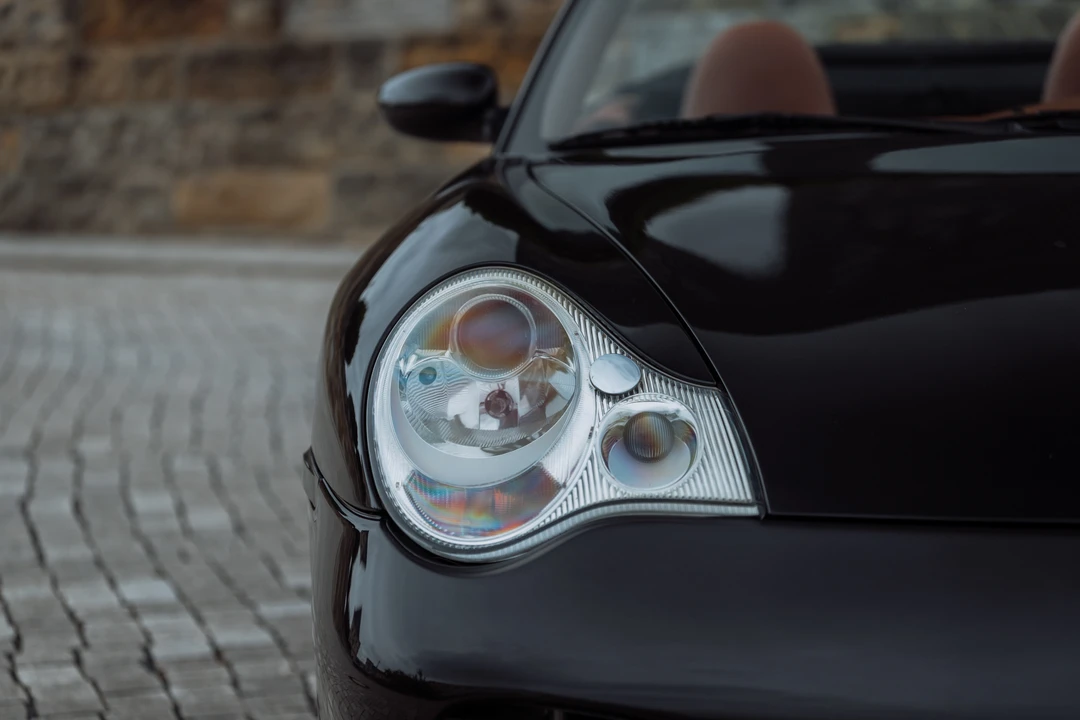 2004 Porsche 996 Carrera 4S - Image 12 of 31