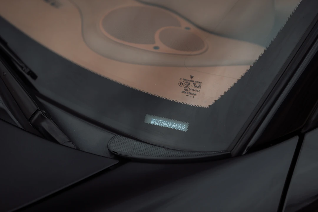 2004 Porsche 996 Carrera 4S - Image 21 of 31