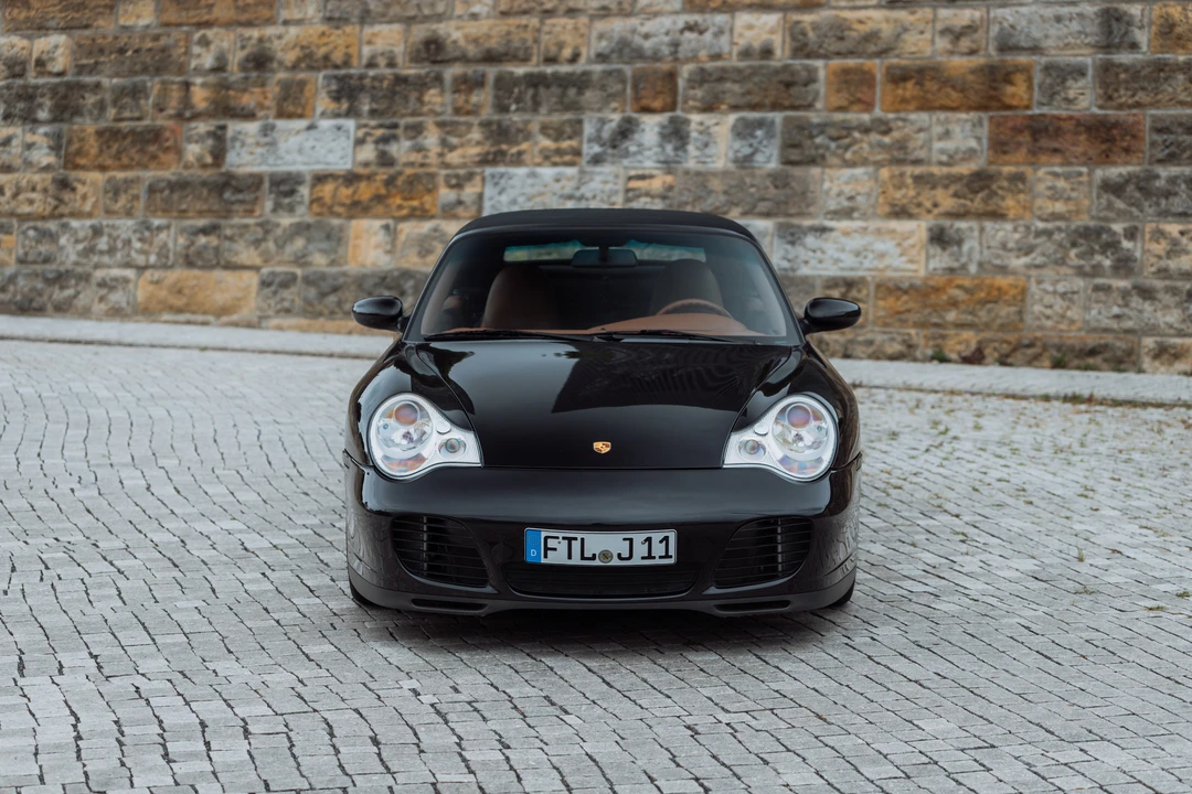 2004 Porsche 996 Carrera 4S - Image 10 of 31