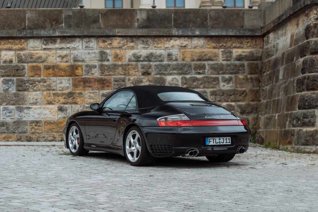2004 Porsche 996 Carrera 4S - Image 5 of 31
