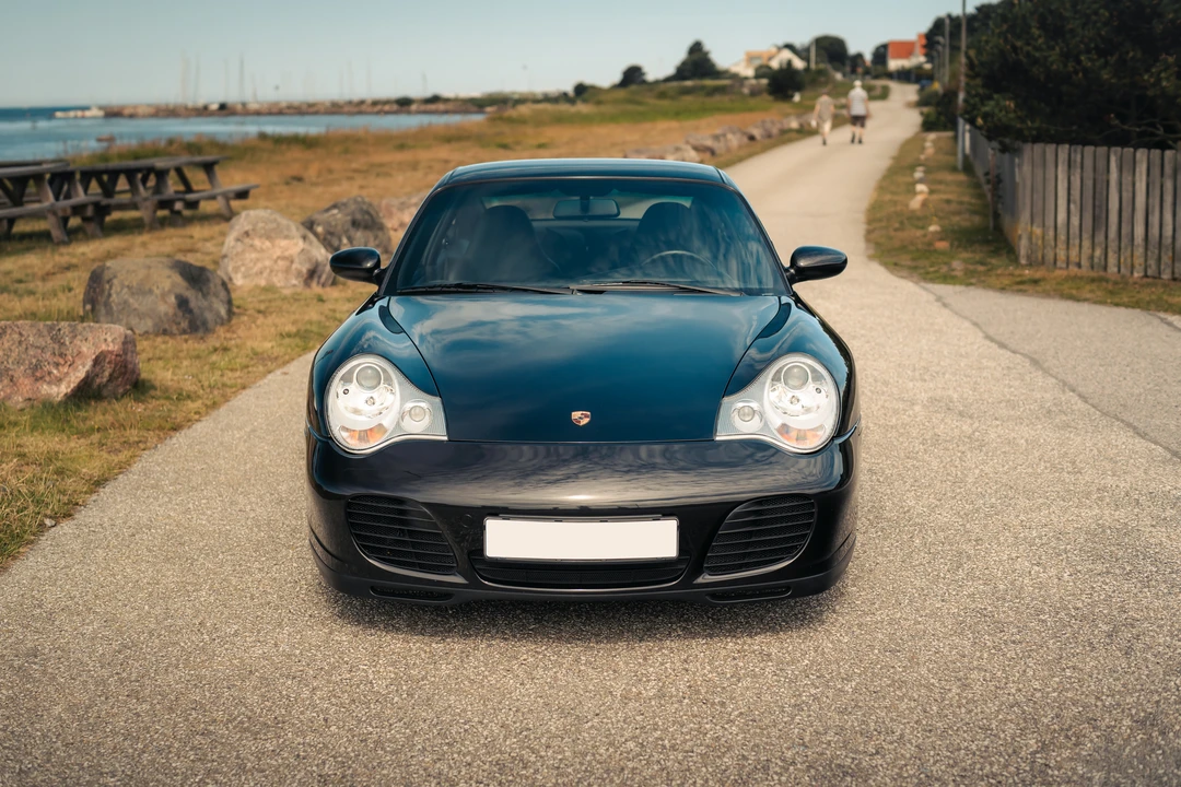 2005 Porsche 996 Carrera 4S - Image 10 of 31