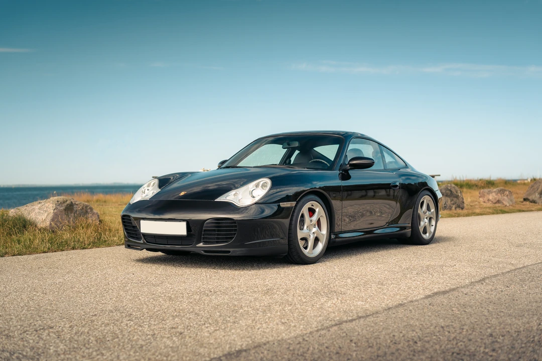 2005 Porsche 996 Carrera 4S - Image 11 of 31