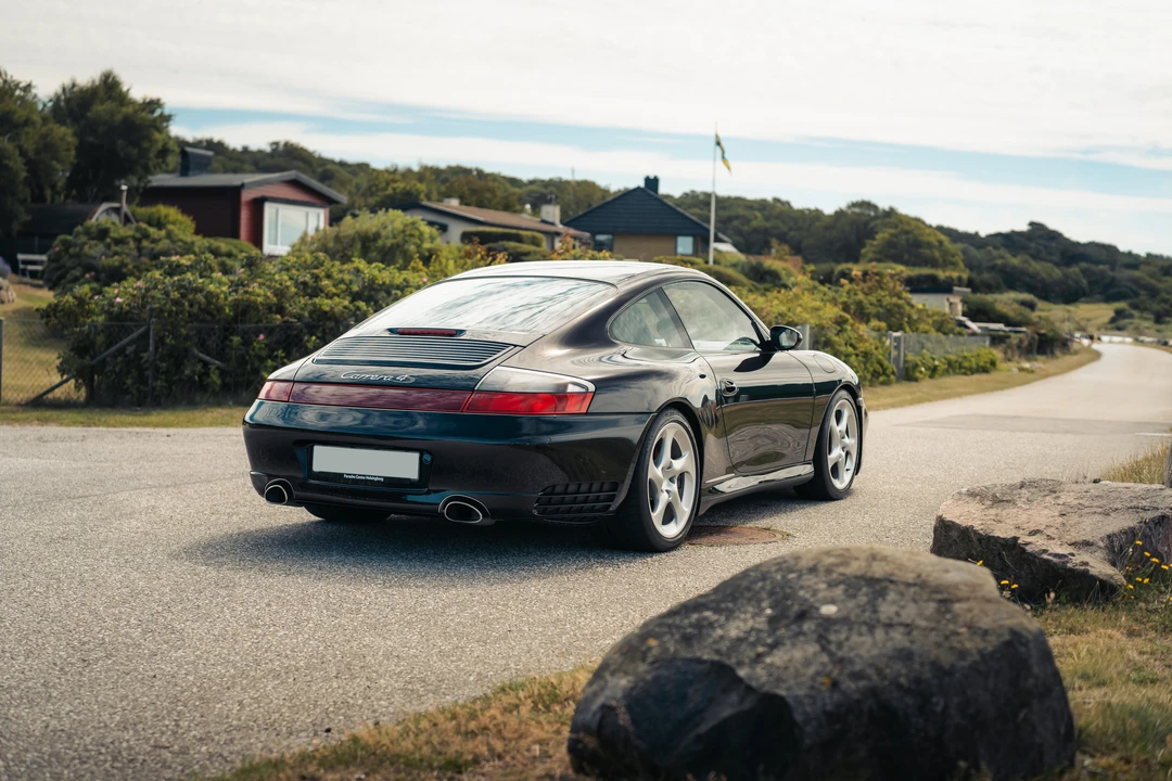 2005 Porsche 996 Carrera 4S - Image 14 of 31