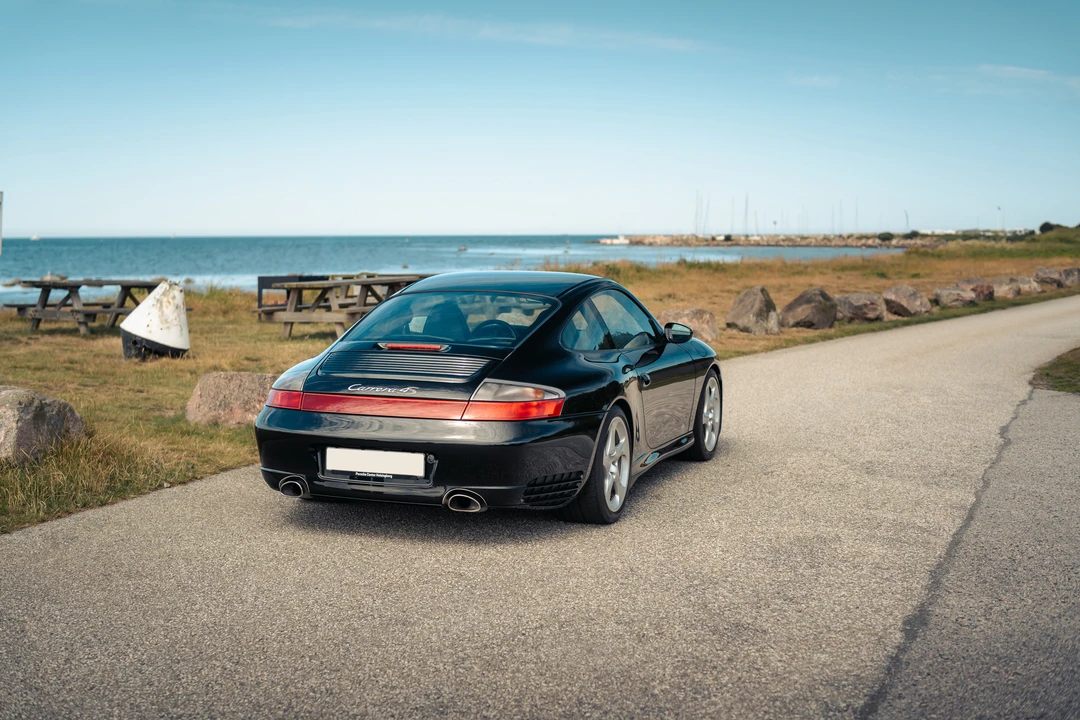 2005 Porsche 996 Carrera 4S - Image 17 of 31