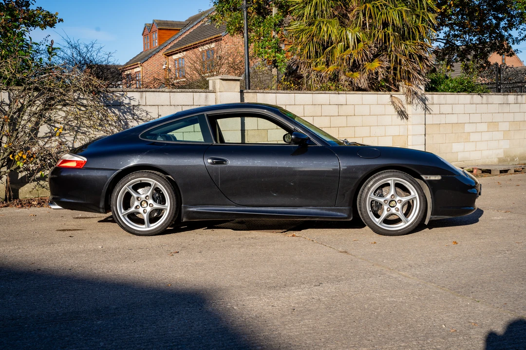 2004 Porsche 996 Carrera - Image 10 of 31