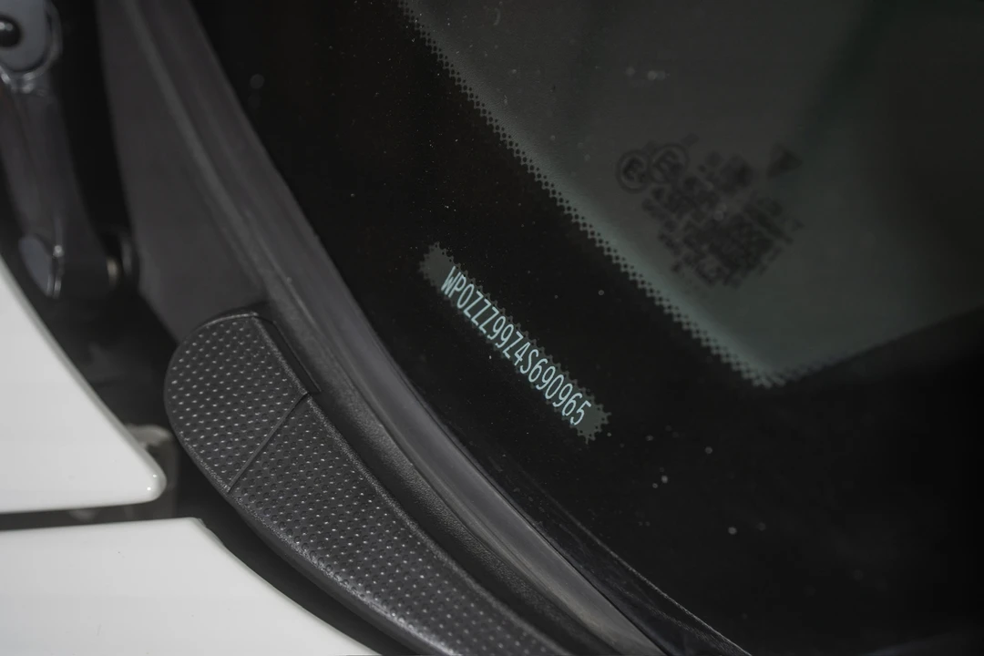 2004 Porsche 996 GT3 - Image 23 of 31