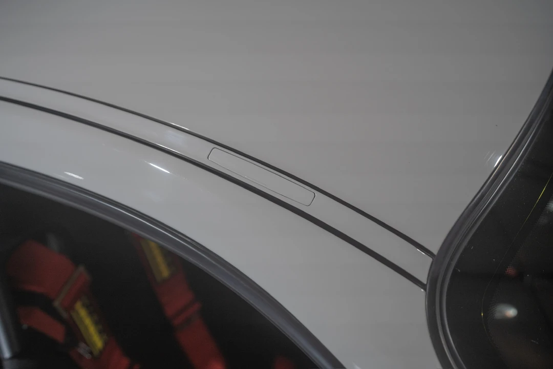 2004 Porsche 996 GT3 - Image 29 of 31