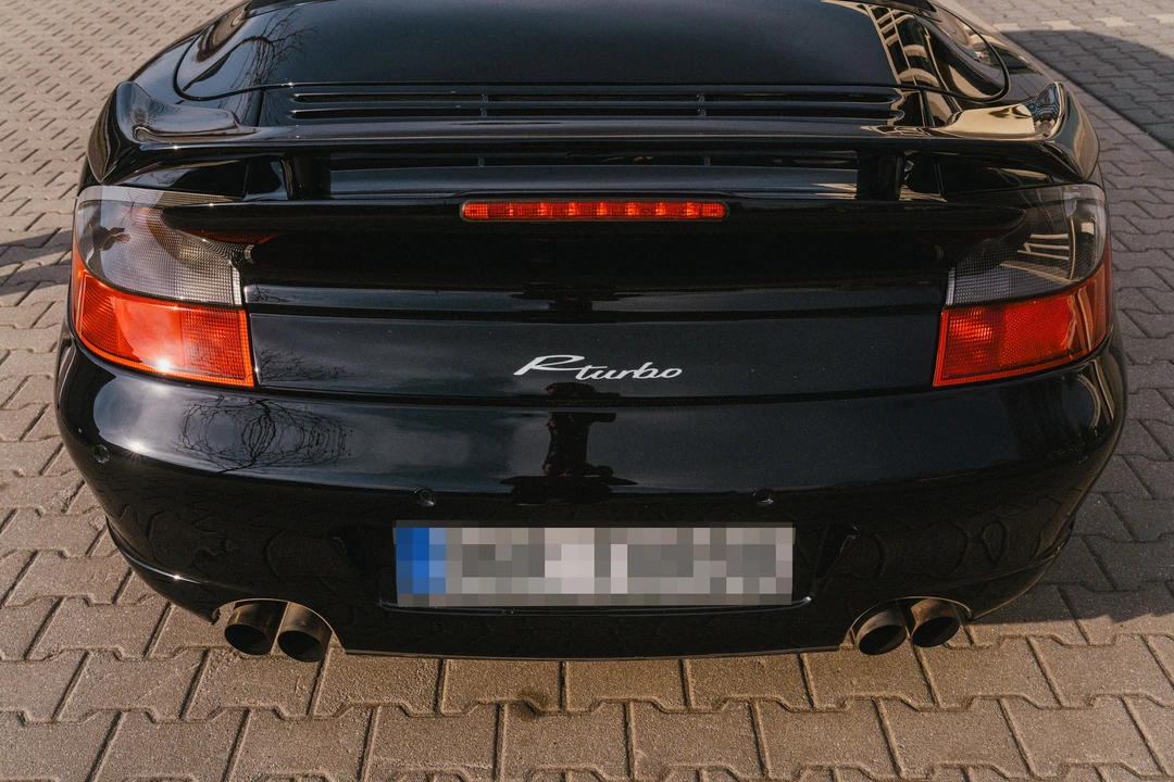 2004 Porsche 996 Turbo - Image 13 of 31